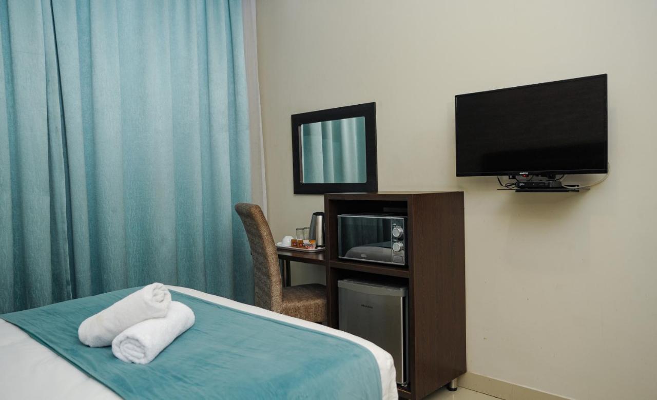 Bayside Hotel Питермарицбург Экстерьер фото